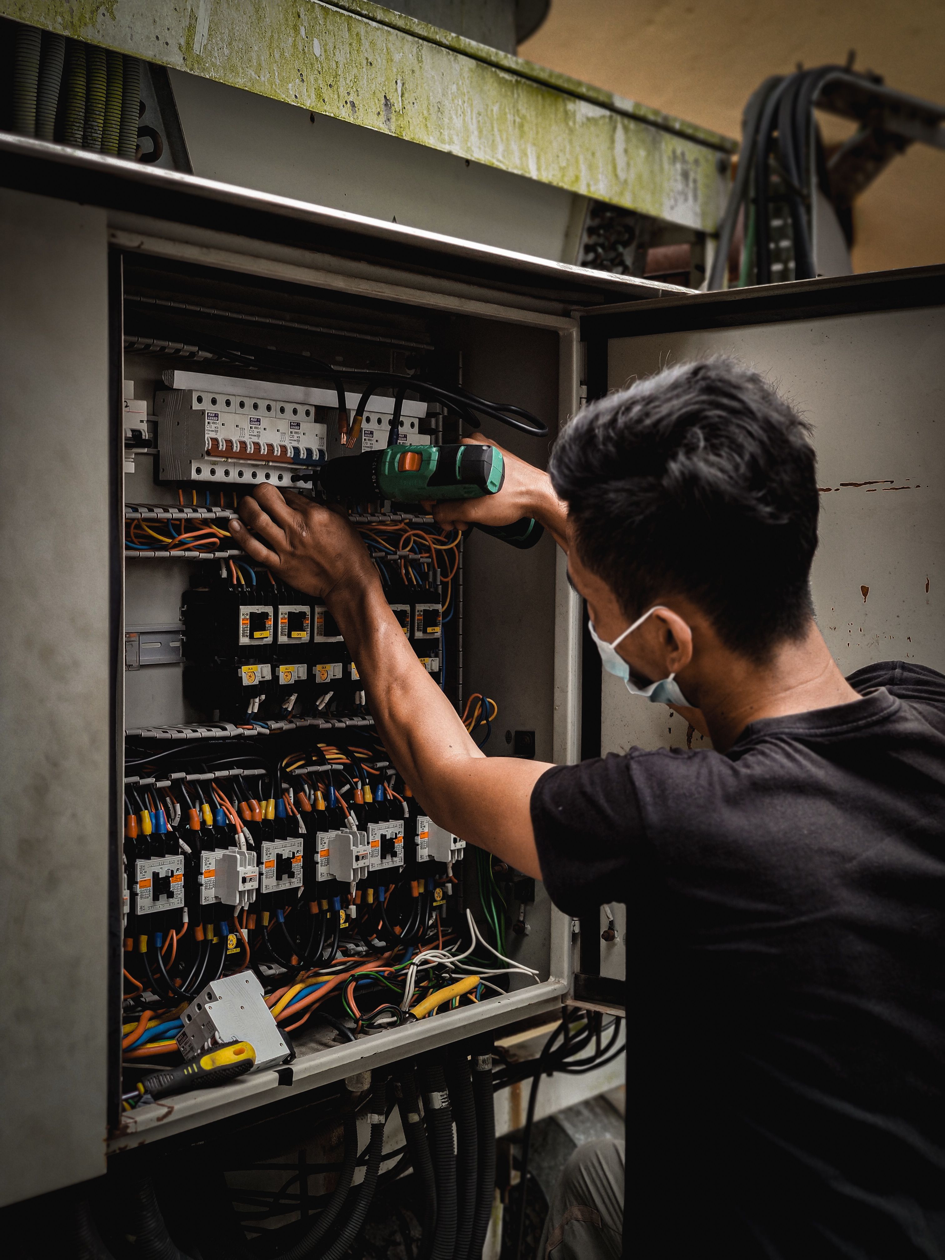 Outlet and Switch Services